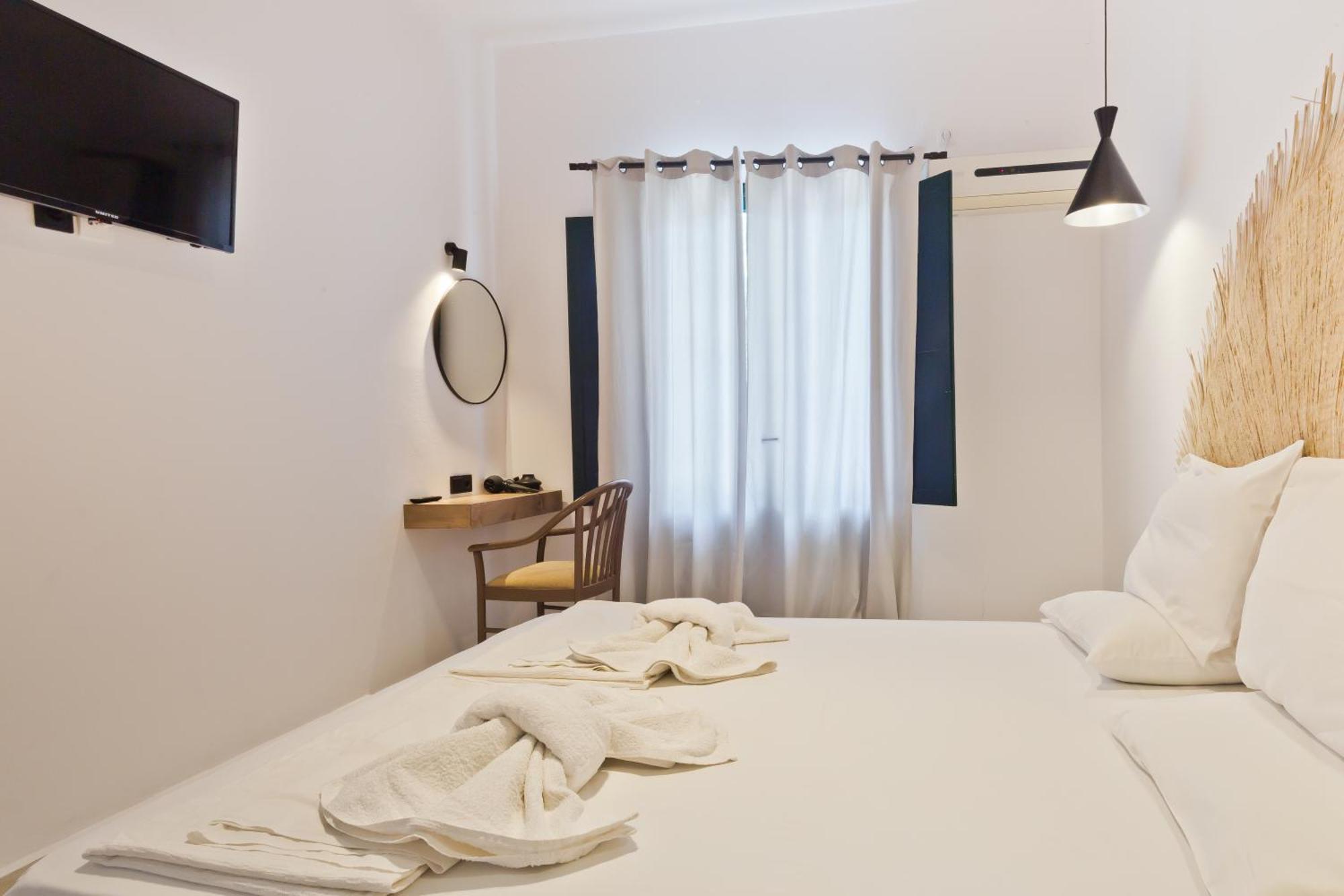 Kyra Panagia Hotel Buitenkant foto